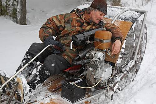 Необычный самодельный снегоход!