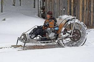 Необычный самодельный снегоход!