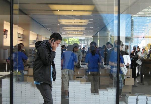 Массовые беспорядки из-за старта продаж iPad 2 в Китае
