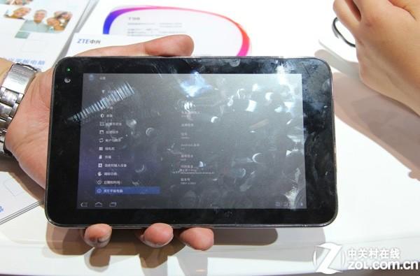 ZTE T98 - первый в мире четырёхъядерный планшет 