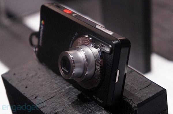 Polaroid SC1630 - фотоаппарат на Android 