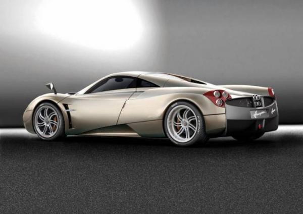 Суперкар  Pagani Huayra 